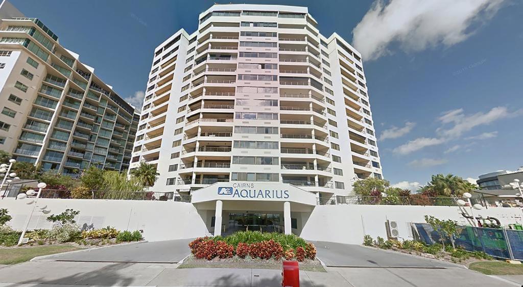 5* Apartment On The Esplanade Cairns Exterior foto